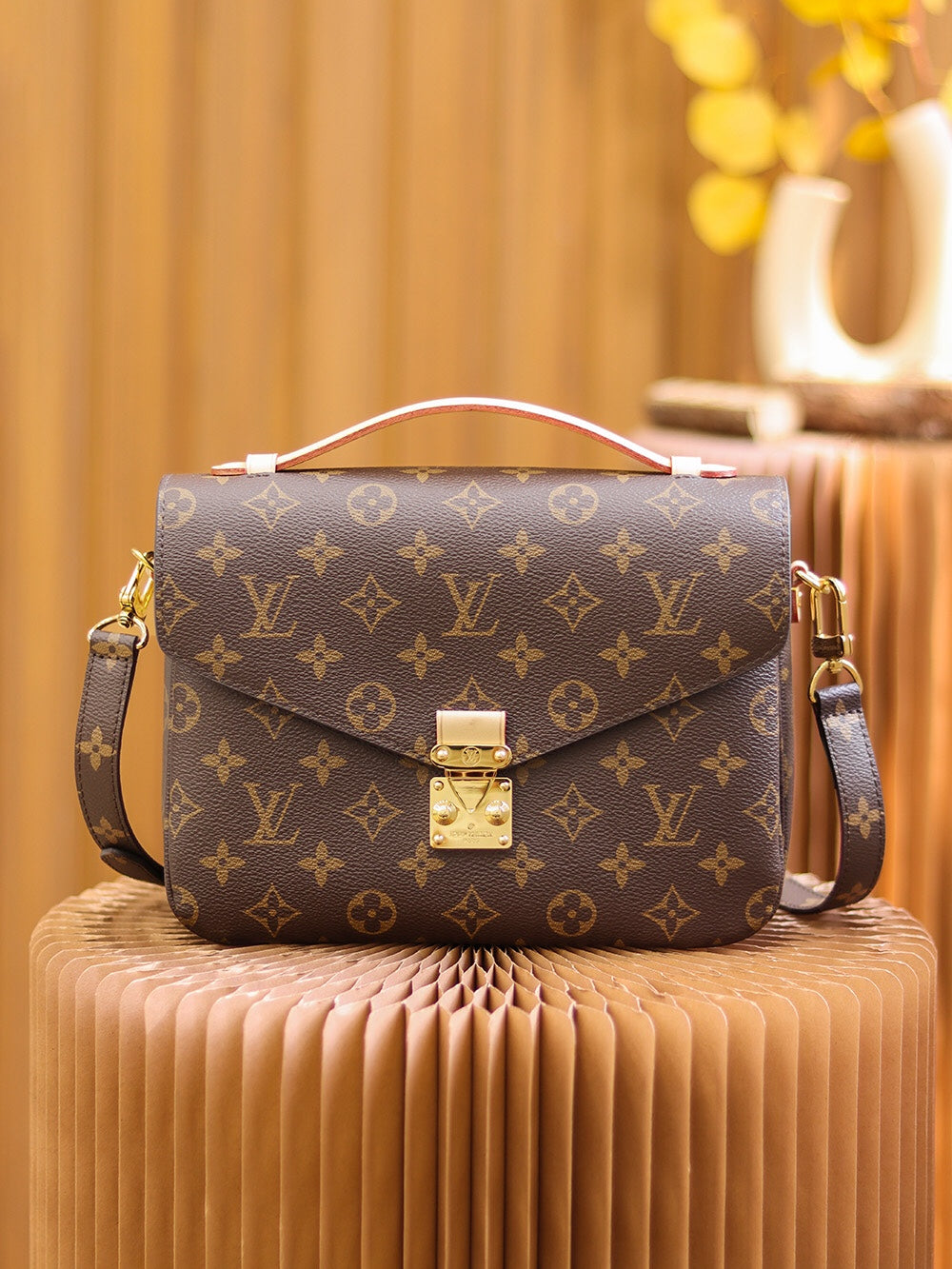 Bag Louis vuitton Metis