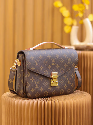 Bag Louis vuitton Metis