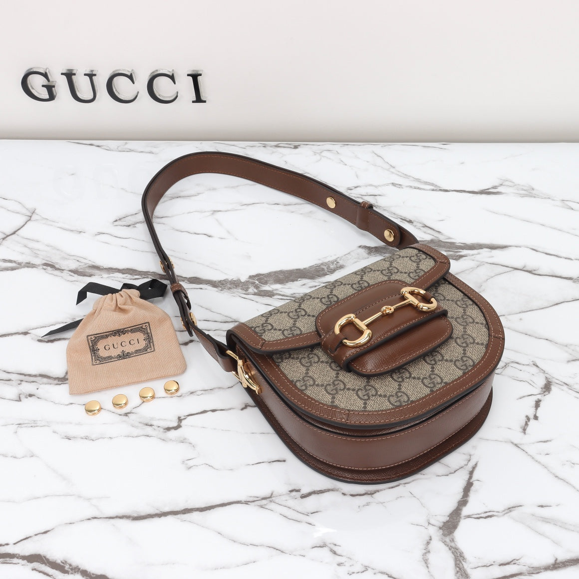 Gucci 18