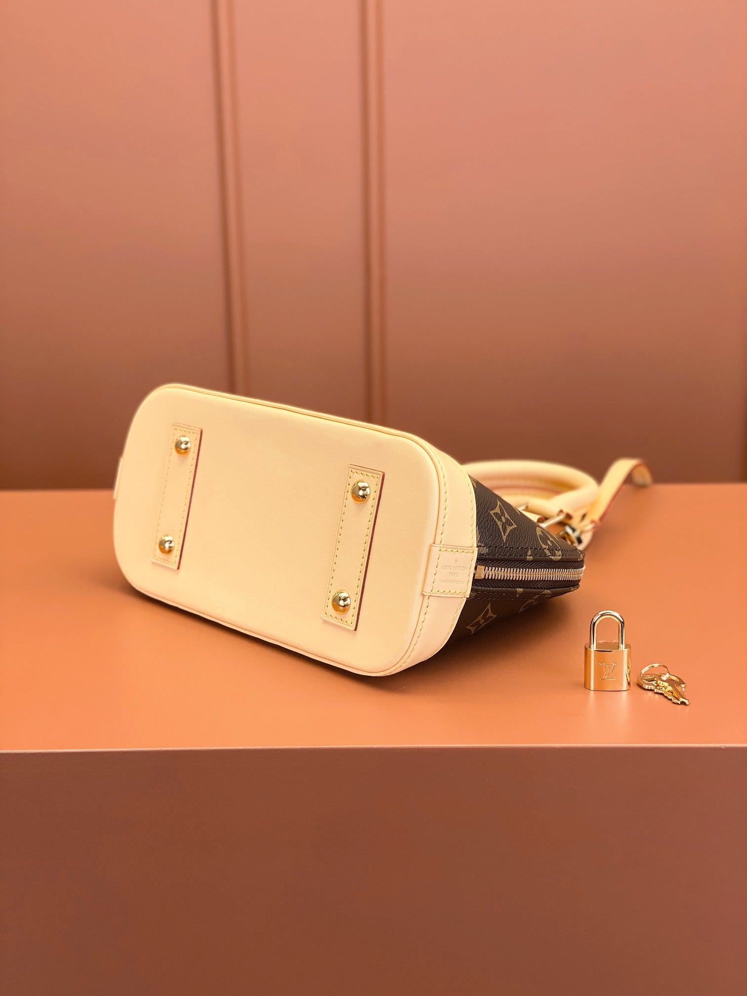 Louis Vuitton Alma