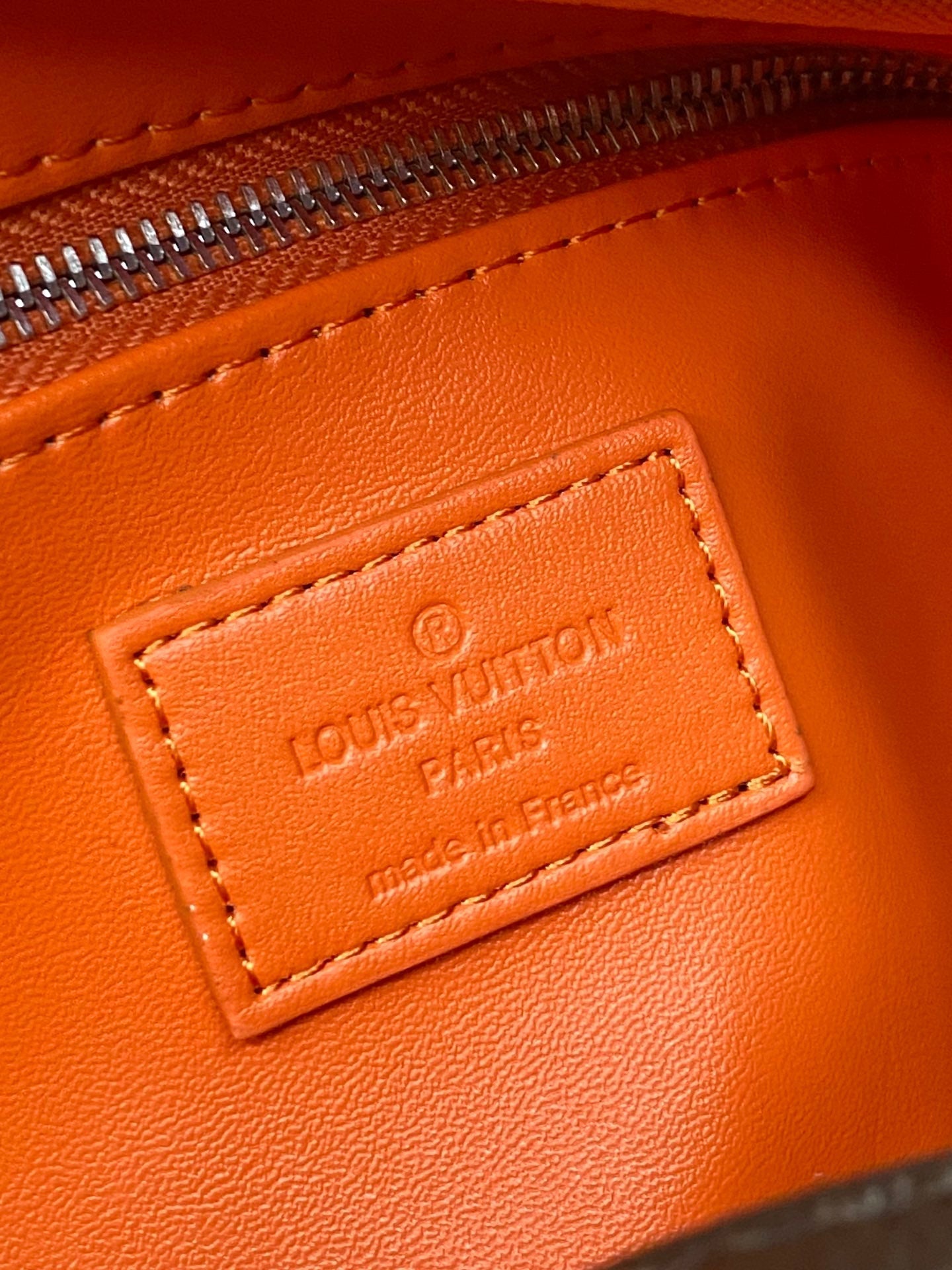 Pochette Lv