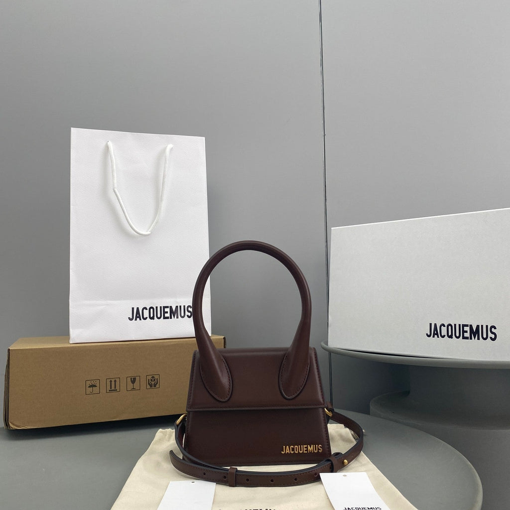 JACQUEMUS