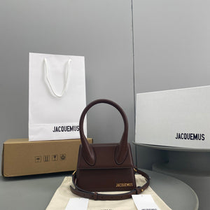 JACQUEMUS