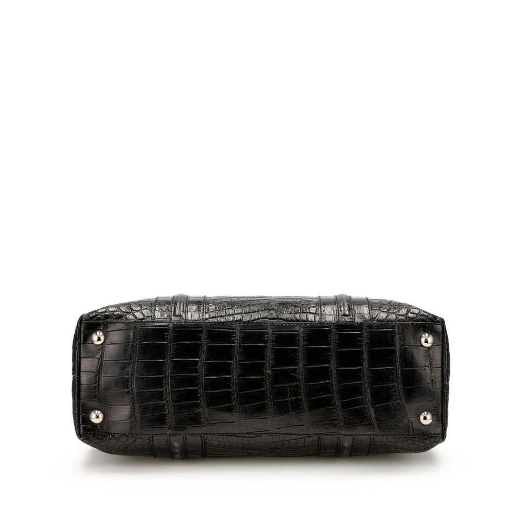 Gucci
Black Crocodile Tote Bag Silver Hardware