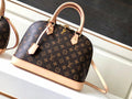 Bag Louis vuitton ALMA PM