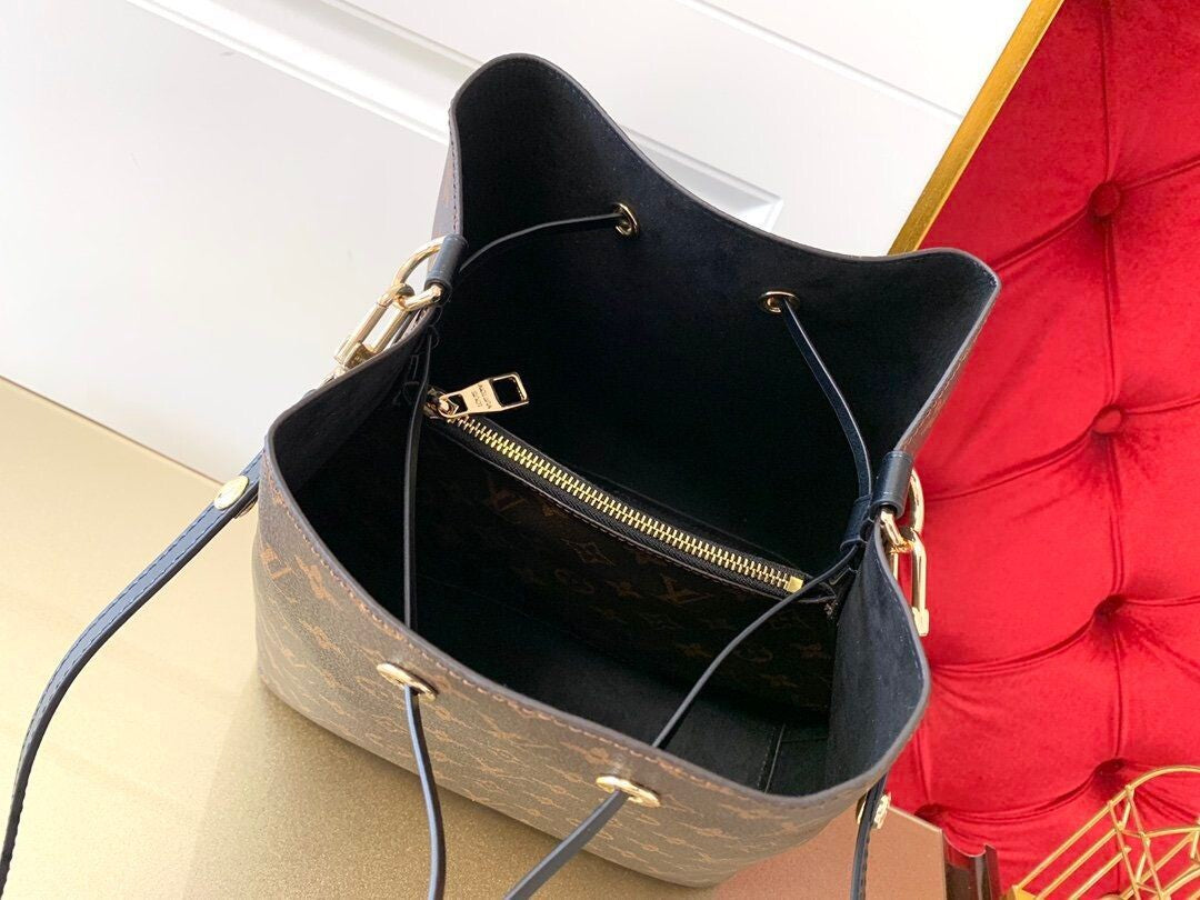 Bag Louis vuitton  NÉONOÉ