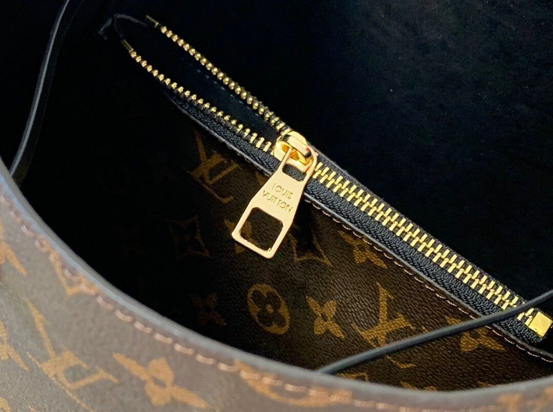 Bag Louis vuitton  NÉONOÉ
