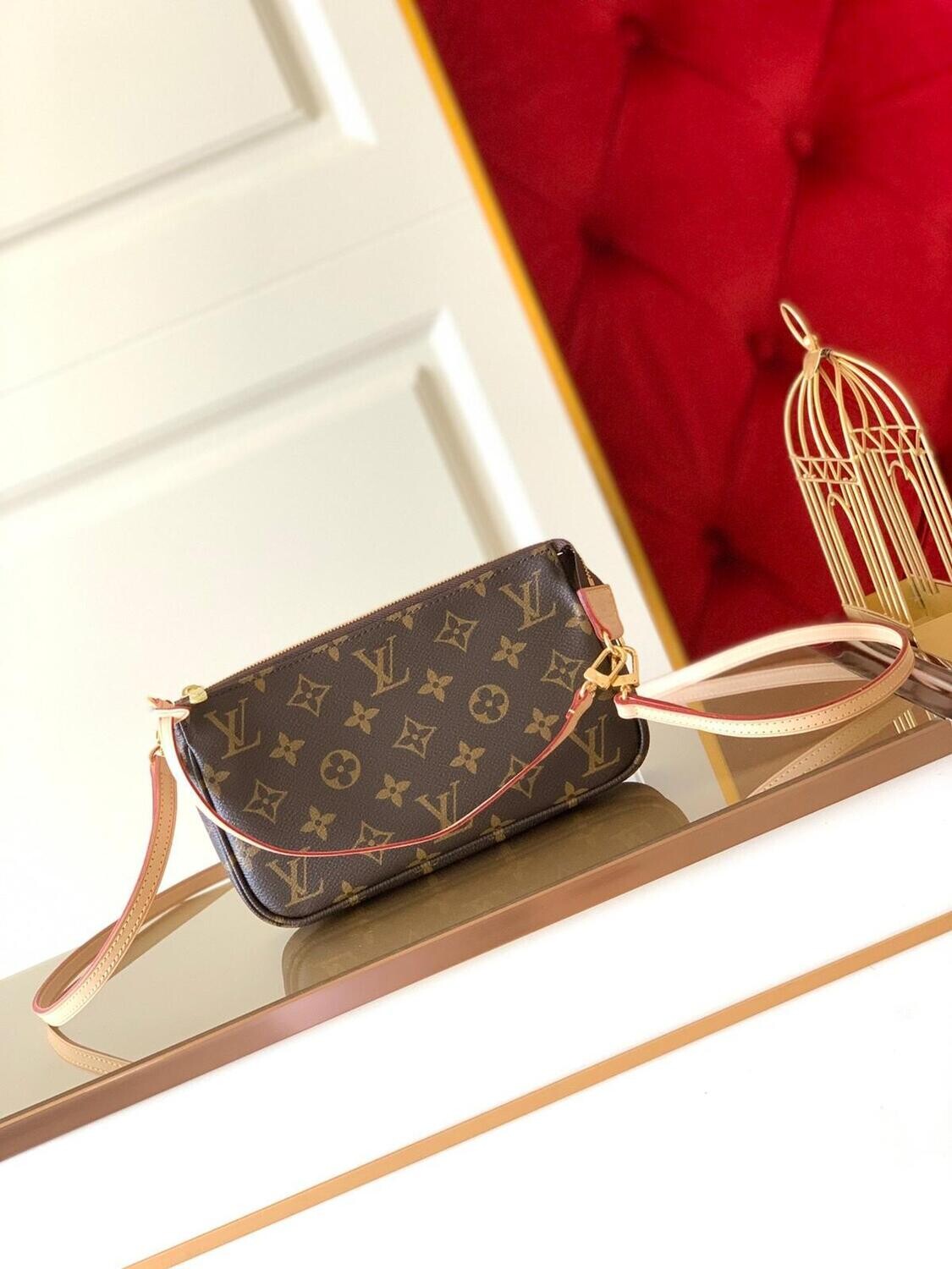LOUIS VUITTON POCHETTE ACCESSOIRES NM