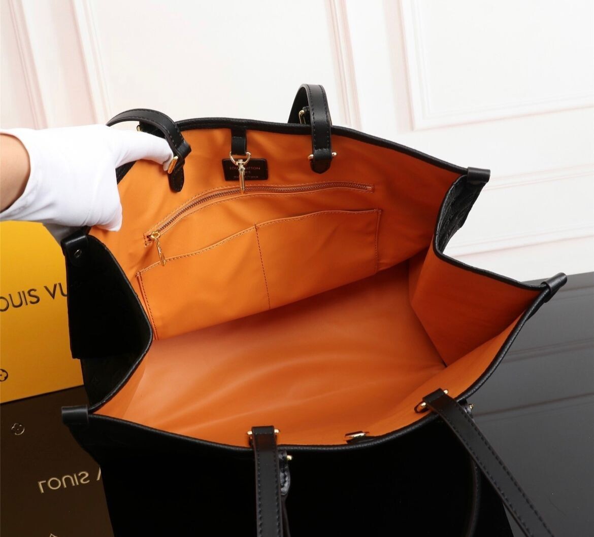 Bag Louis vuitton ONTHEGO MM