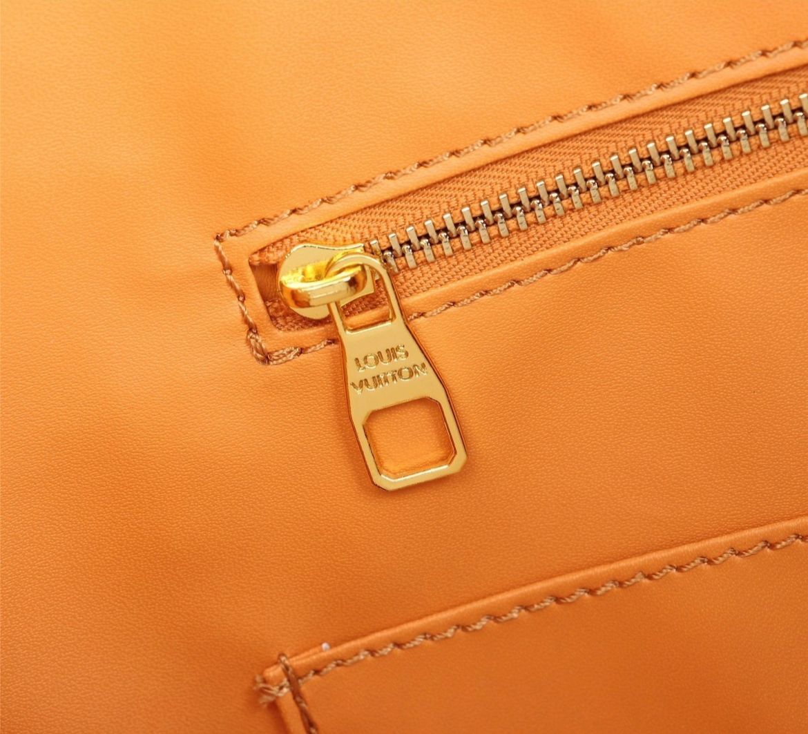 Bag Louis vuitton ONTHEGO MM