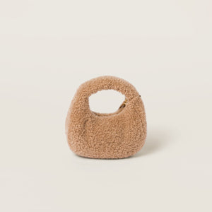 Borsa hobo Wander in montone con dettagli in pelle
