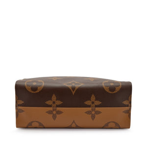 Bag Louis vuitton Brown Giant Reverse Monogram Coated Canvas OnTheGo GM Gold Hardware, 2020