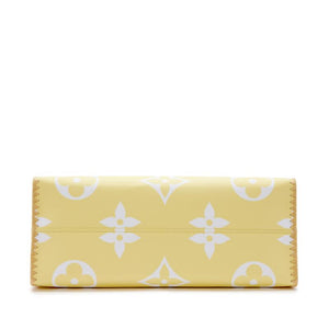 Bag Louis vuitton Light Pink and Yellow Giant Monogram Canvas and Raffia By the Pool Hawaii OnTheGo GM Gold Hardware, 2021