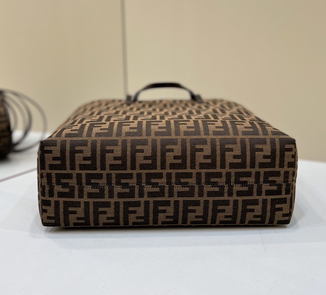 FENDI HANDBAG